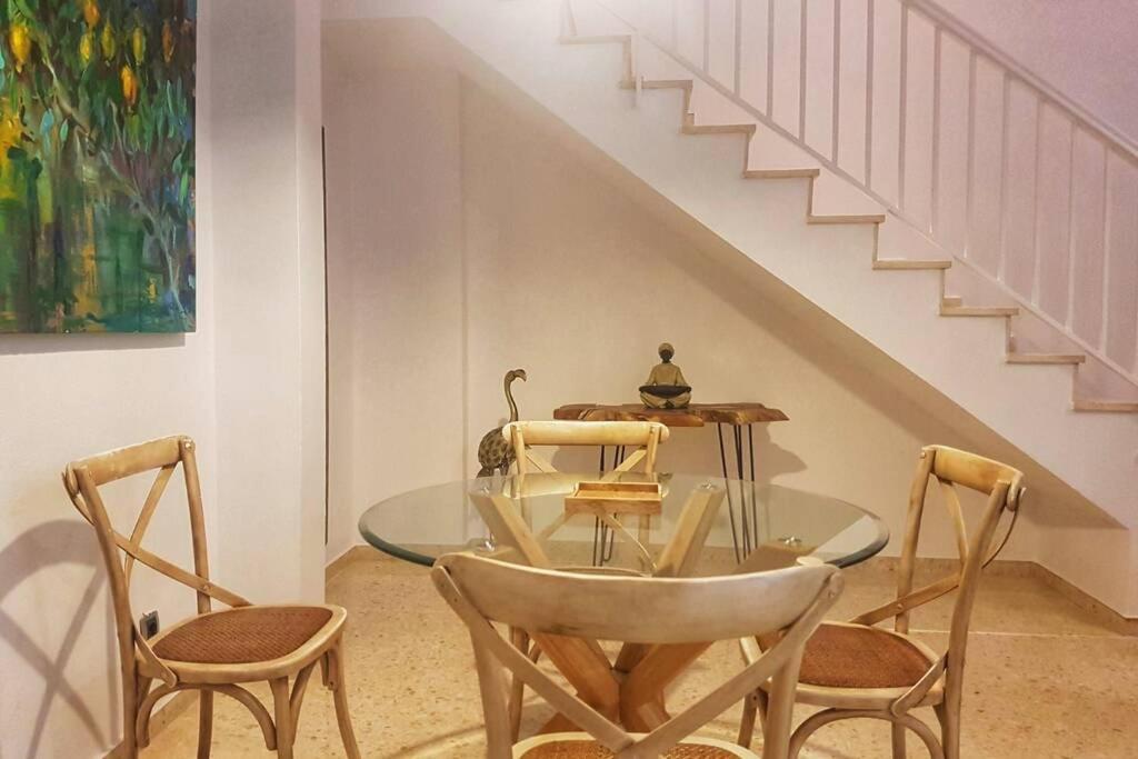 El Patio De San Bernardo Apartment Seville Ngoại thất bức ảnh
