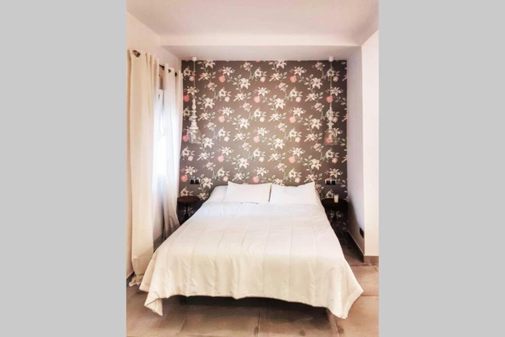 El Patio De San Bernardo Apartment Seville Ngoại thất bức ảnh
