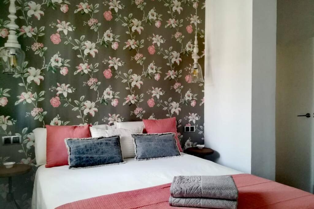 El Patio De San Bernardo Apartment Seville Ngoại thất bức ảnh
