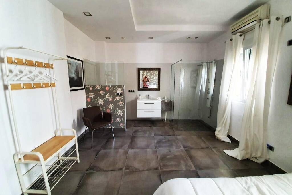 El Patio De San Bernardo Apartment Seville Ngoại thất bức ảnh