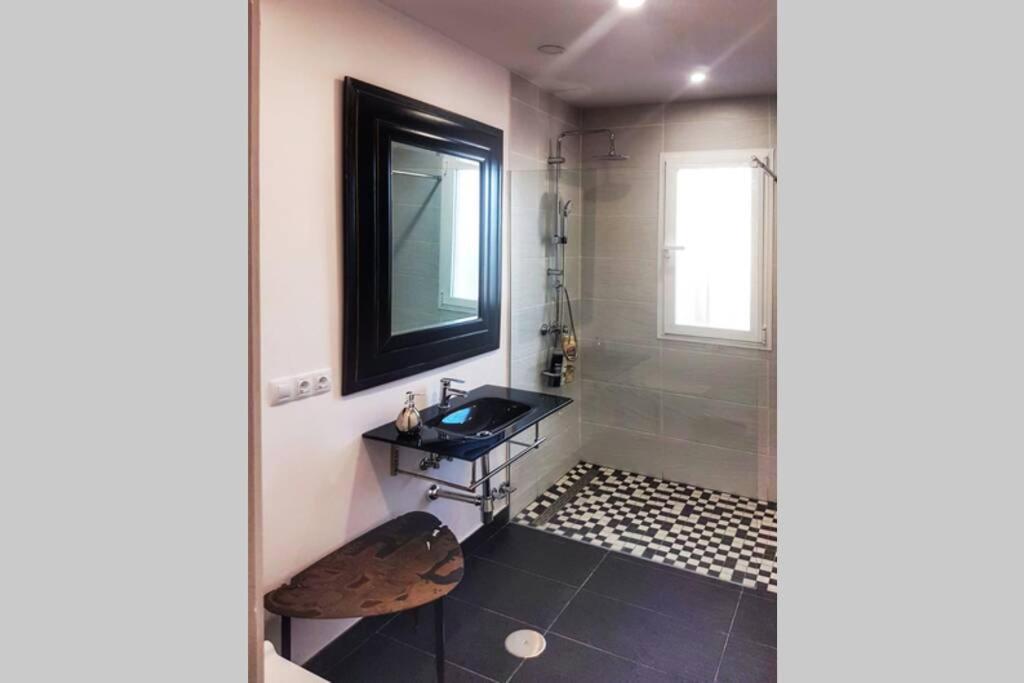 El Patio De San Bernardo Apartment Seville Ngoại thất bức ảnh