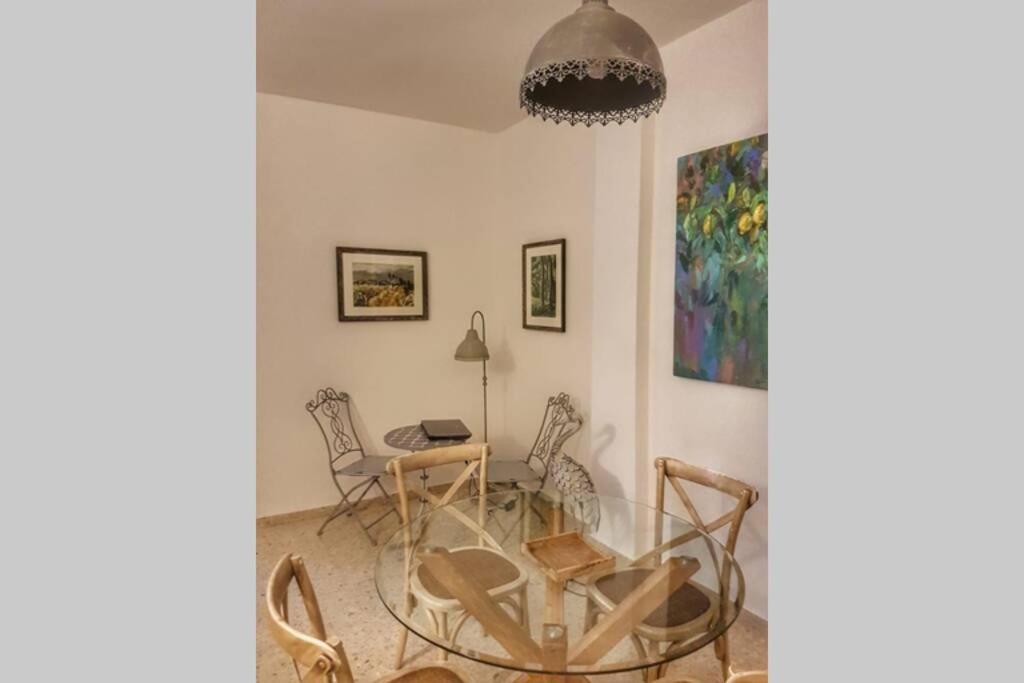 El Patio De San Bernardo Apartment Seville Ngoại thất bức ảnh