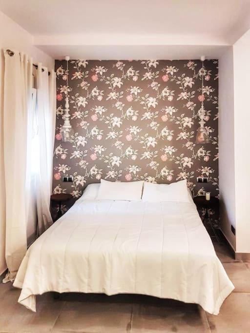 El Patio De San Bernardo Apartment Seville Ngoại thất bức ảnh